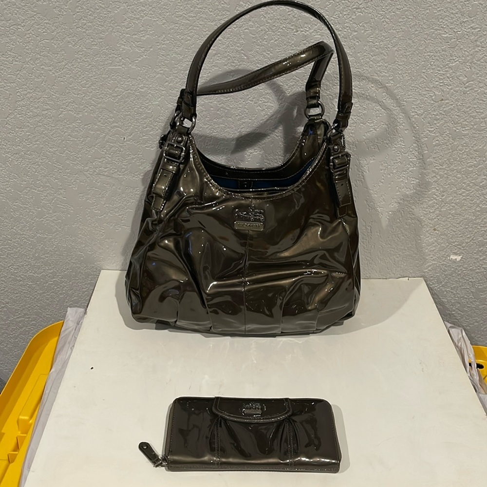 Coach purse and wallet